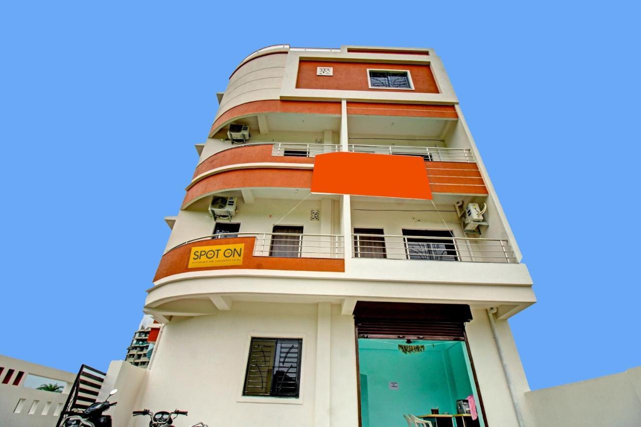 Oyo Vrindavan Inn Nagpur Exterior foto